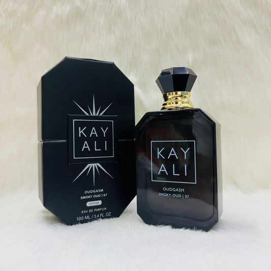 Kayali Oudgasm Smoky Oud 07