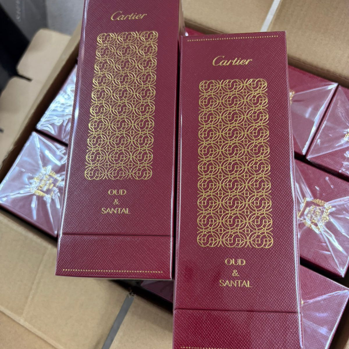 Cartier Les Heures Voyageuses Oud & Santal