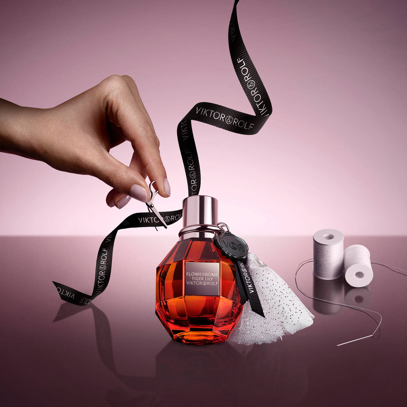 V&R Flowerbomb Tiger Lily